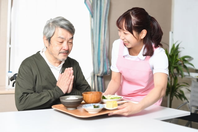 食事サービス